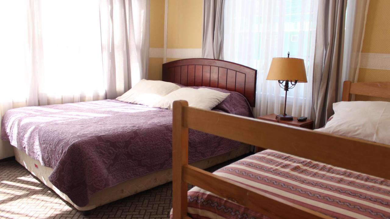 Antiguos Bed And Breakfast Puerto Natales Exterior photo